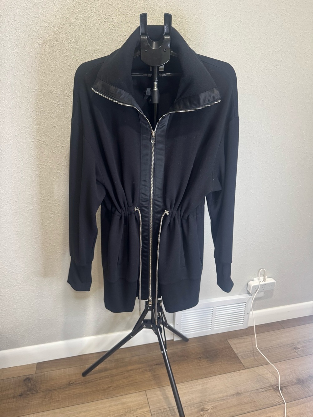 Varley Black Zip-Front Drawstring Jacket